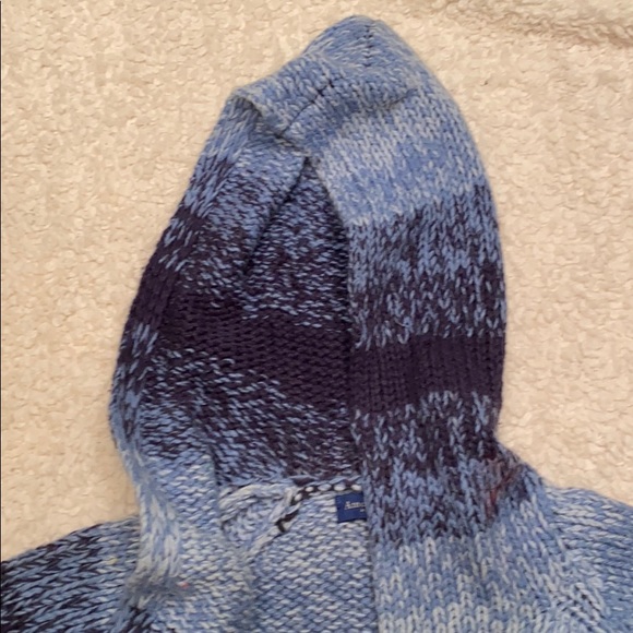 Girls hoodie sweater, size small - Picture 2 of 3